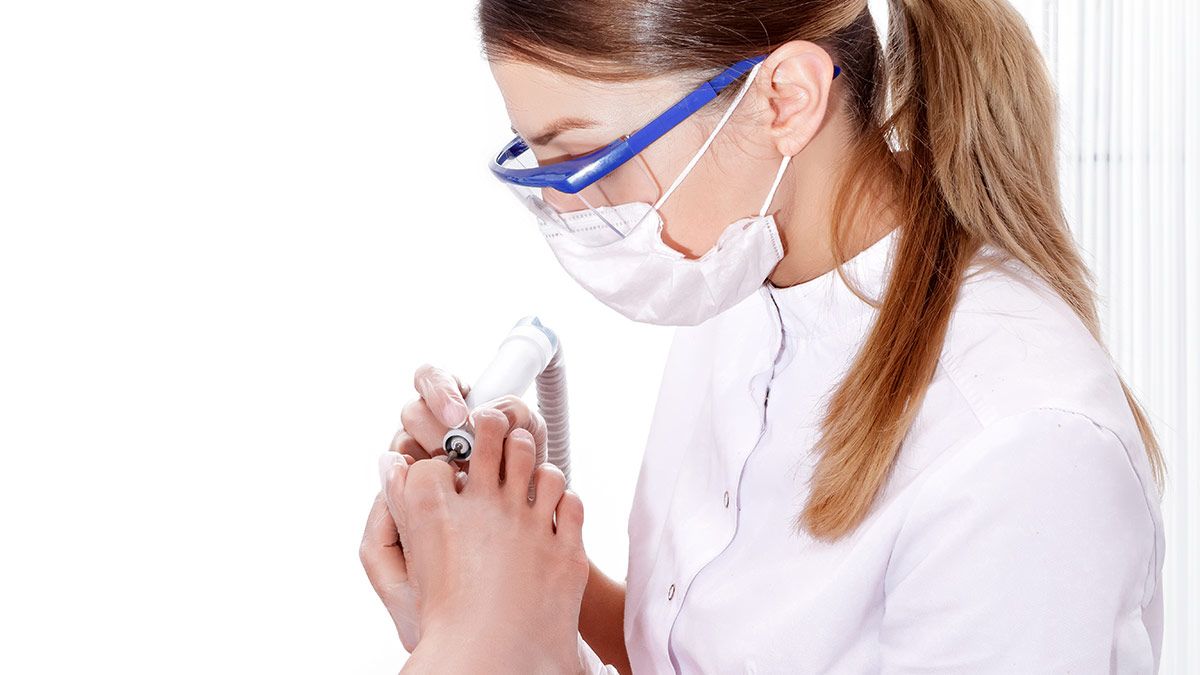 Batık Tırnak Bakımı